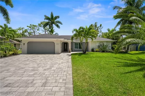 6724 Fairview St, Fort Myers, FL 33966