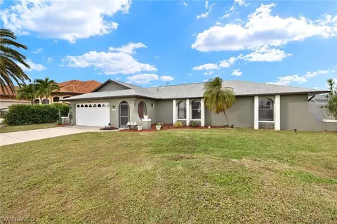 221 SW 22nd Ter, Cape Coral, FL 33991