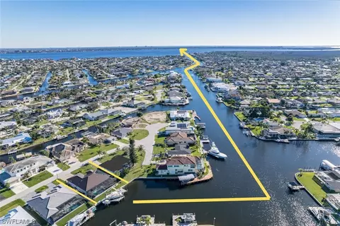 4960 Seville Ct, Cape Coral, FL 33904