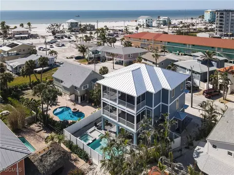 146 Miramar St, Fort Myers Beach, FL 33931