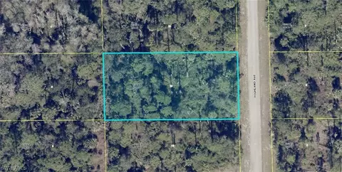 1615 Highland Ave, Lehigh Acres, FL 33972