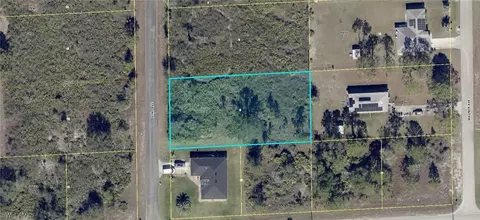 1752 Pine Ave, Lehigh Acres, FL 33972