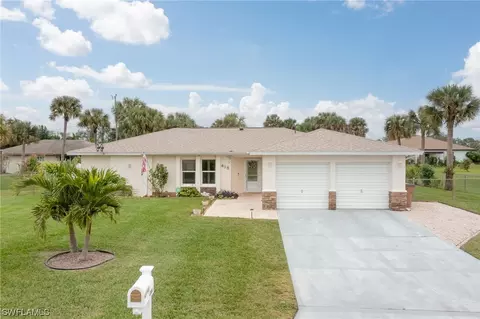 418 Glendale Ave, Lehigh Acres, FL 33936