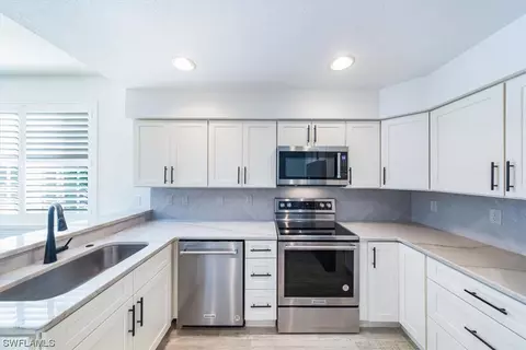 19091 Ridgepoint Dr #102, Estero, FL 33928