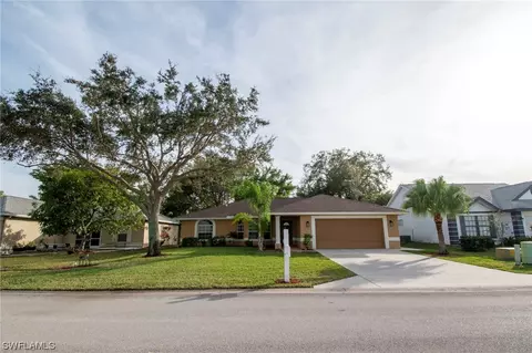 3656 Kent Dr, Naples, FL 34112
