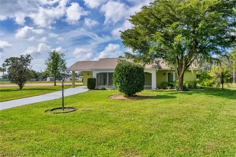 201 Lake Ave N, Lehigh Acres, FL 33936