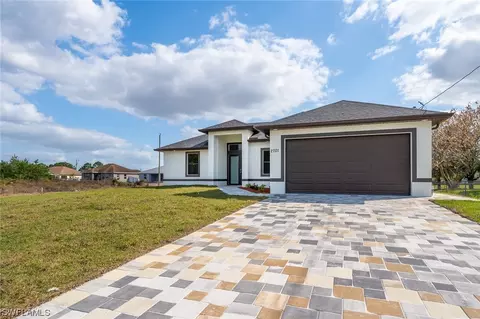 920 Sunniland Blvd, Lehigh Acres, FL 33971