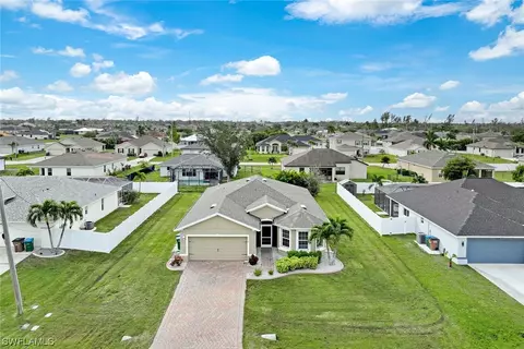2114 SW 12th Ter, Cape Coral, FL 33991