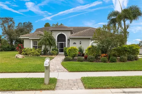 8400 Arborfield Ct, Fort Myers, FL 33912