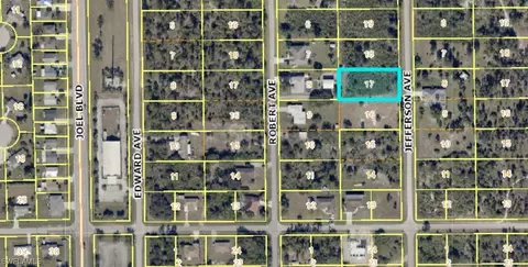 1109 Jefferson Ave, Lehigh Acres, FL 33936