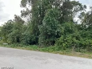 414 Broadmoor St, Lehigh Acres, FL 33974