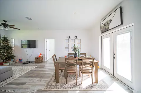 Dining - 7835 23rd Pl, Labelle, FL 33935 photo 2 of 2