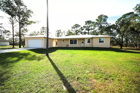 Exterior - 7835 23rd Pl, Labelle, FL 33935 photo 4 of 8