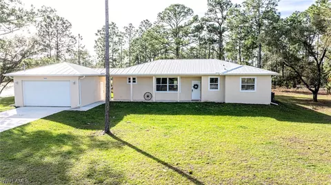 Exterior - 7835 23rd Pl, Labelle, FL 33935 photo 3 of 8