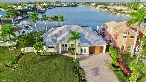 3913 Ceitus Pkwy, Cape Coral, FL 33991