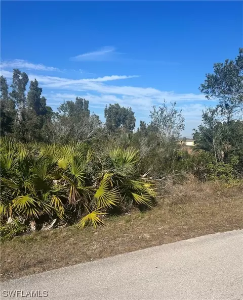 3414 38th St SW, Lehigh Acres, FL 33976