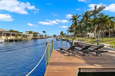 2011 SE 13th St, Cape Coral, FL 33990