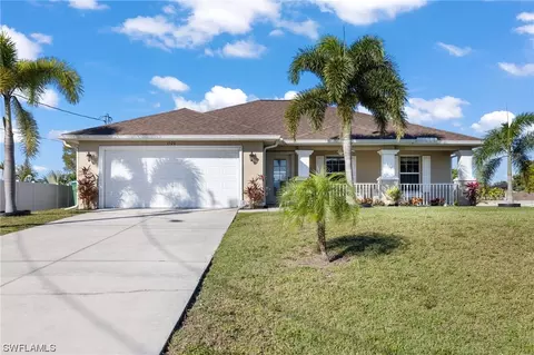 1300 NE 19th Ct, Cape Coral, FL 33909