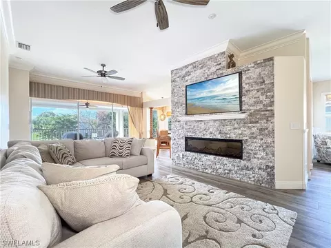 6880 Redbay Park Rd #203, Naples, FL 34109