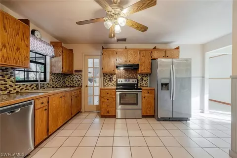 230 S Davis St, Labelle, FL 33935 photo 17