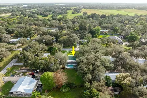230 S Davis St, Labelle, FL 33935 photo 4