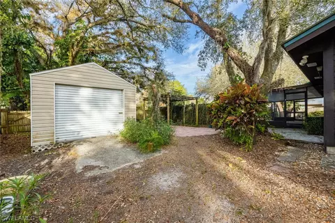 230 S Davis St, Labelle, FL 33935 photo 33