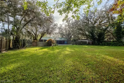 230 S Davis St, Labelle, FL 33935 photo 32