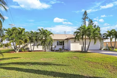 901 SE 21st Ter, Cape Coral, FL 33990
