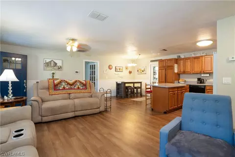 450 Christopher Ct, Labelle, FL 33935 photo 16