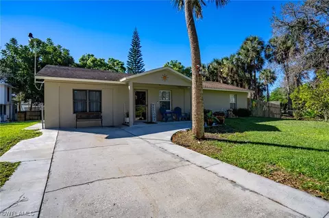 450 Christopher Ct, Labelle, FL 33935 photo 4
