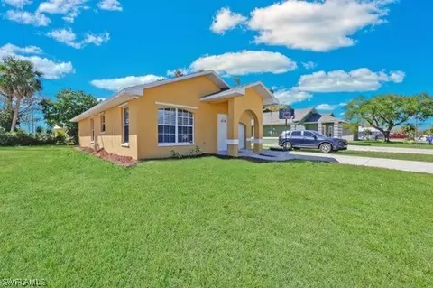2994 Dunbar Ave, Fort Myers, FL 33916