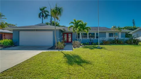 1636 N Fountainhead Rd, Fort Myers, FL 33919
