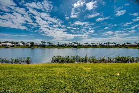 2464 Woodbourne Pl, Cape Coral, FL 33991