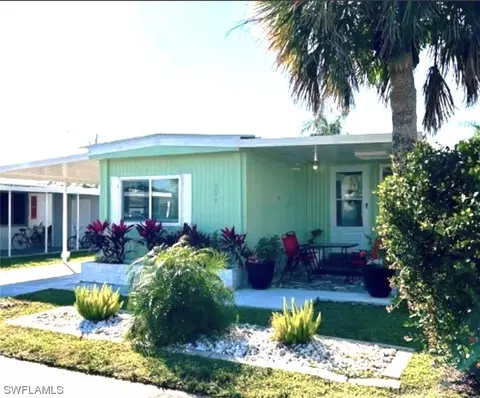 624 Vista Dr, North Fort Myers, FL 33917