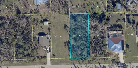 3644 Citrus St, Saint James City, FL 33956