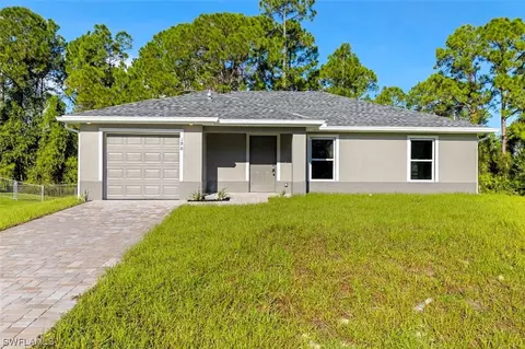 3110 40th St W, Lehigh Acres, FL 33971