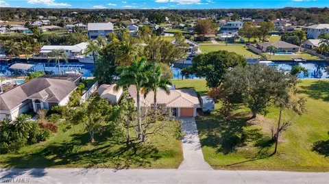2102 Aruba Ave, Fort Myers, FL 33905