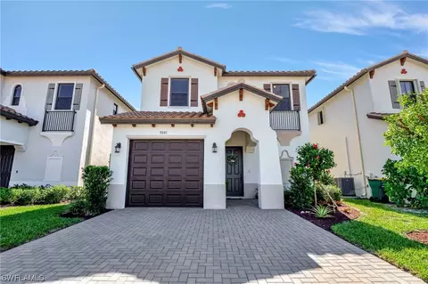 9041 Madrid Cir, Naples, FL 34104 photo 2