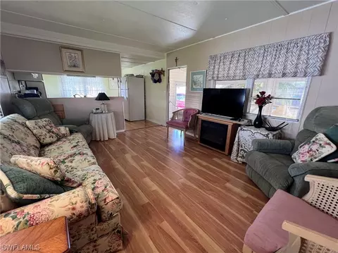 5558 Palm Beach Blvd #117, Fort Myers, FL 33905