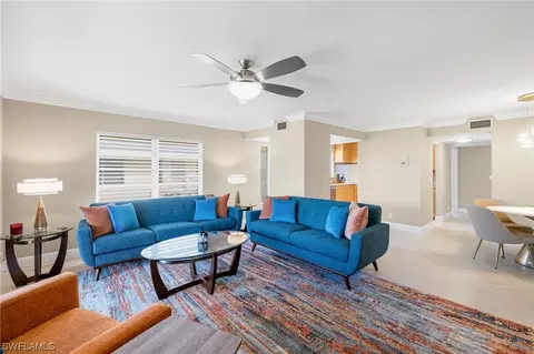 726 Broad Ave S, Naples, FL 34102