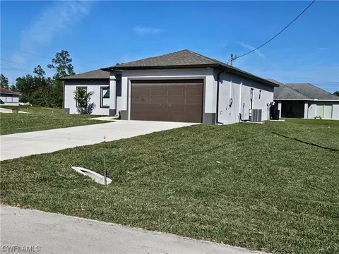 651 Keller St E, Lehigh Acres, FL 33974 photo 5