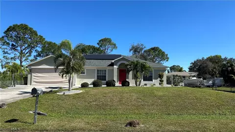 1704 Dale Ave, Lehigh Acres, FL 33971