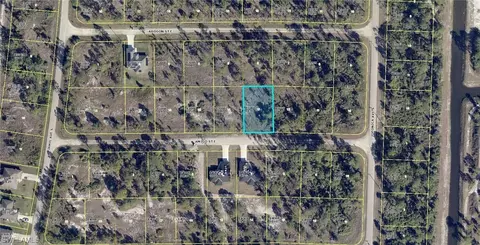 869 Amigo St E, Lehigh Acres, FL 33974
