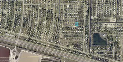 869 Amigo St E, Lehigh Acres, FL 33974 photo 2