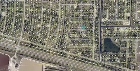 865 Amigo St E, Lehigh Acres, FL 33974 photo 2