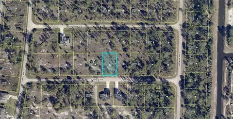 865 Amigo St E, Lehigh Acres, FL 33974