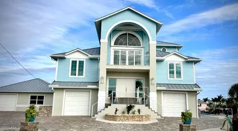 3538 Rita Ln, Saint James City, FL 33956