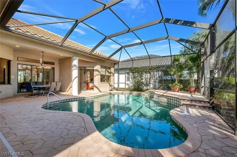 14664 Beaufort Cir, Naples, FL 34119