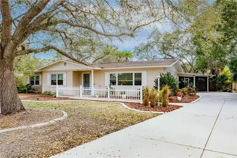 1362 Braman Ave, Fort Myers, FL 33901