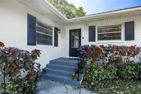 Exterior - 250 E Circle Dr, Clewiston, FL 33440 photo 7 of 10